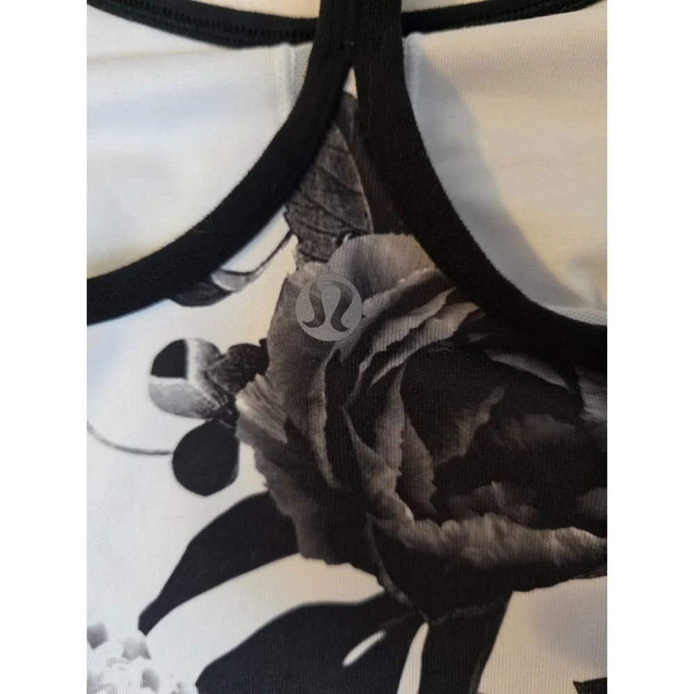 Lululemon Women's‎ Top Size 4 White Black Cool Racerback Brisk Bloom Yoga Floral